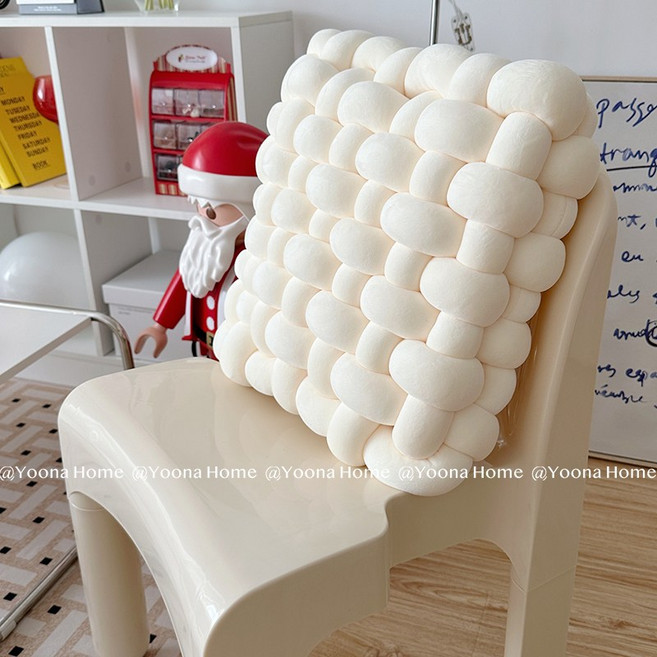 루나플러스 꼬임 매듭 쇼파쿠션 쿠션커버 인테리어 거실 북유럽 자이언트얀 쿠션 소파, 크림