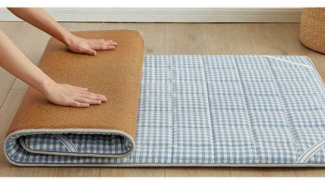 1인용접이식토퍼 매트리스 바닥 손님용 단단한 자취