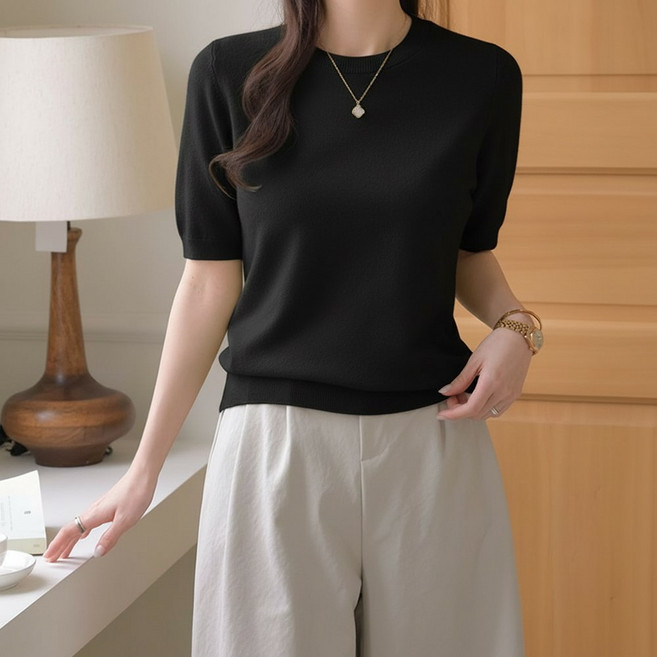 데일리앤 러빈 부드러운 여성 기본핏 얇은 반팔 니트 티셔츠 출근코디 하객룩 봄 여름 가을