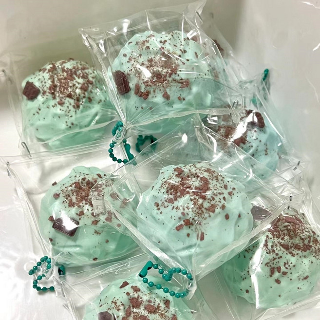 食品級硅膠捏捏【奶貝系列】純手工製作減壓玩具解壓神器, 1個, 無縫邊吊牌抹茶深綠:如图