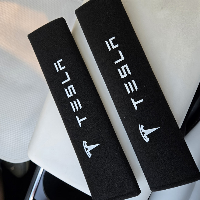 테슬라 안전벨트 커버 (1+1) 프리미엄 쿠션 어깨 보호 쓸림 방지 주니퍼 하이랜드, 2개, 블랙