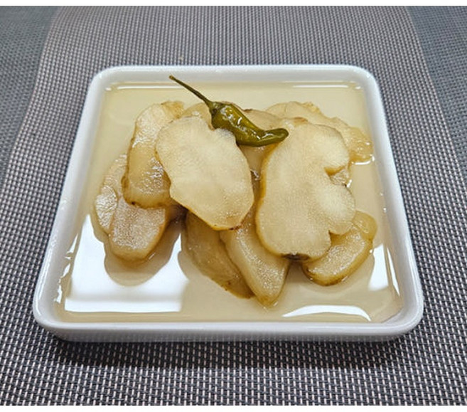 선우푸드 선우 돼지 감자 장아찌 10Kg 이강산닷컴, 1개