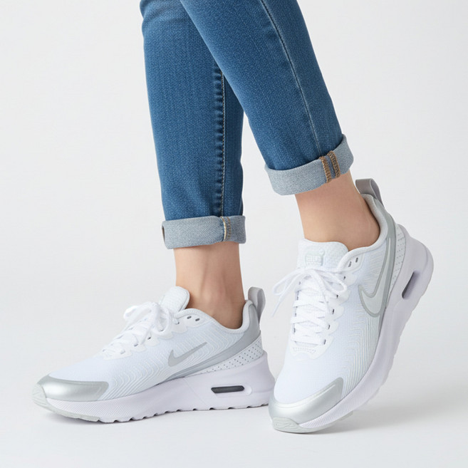 나이키 여성 운동화 에어맥스 누엑시스 키높이 쿠셔닝 런닝화 헬스화