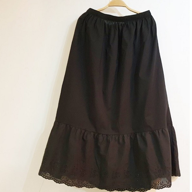 맘트리 면레이스 롱 허리속치마 EM230