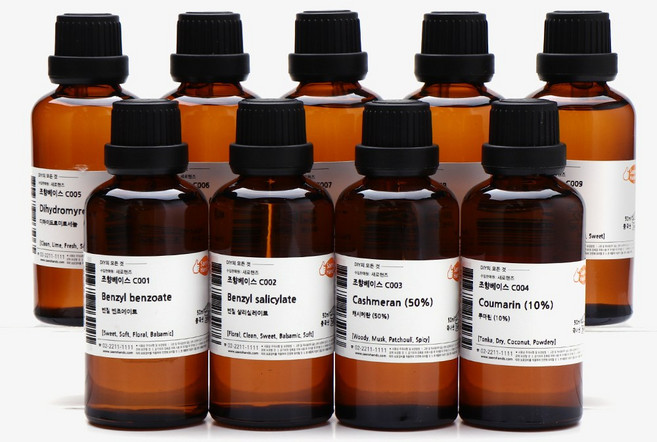 새로핸즈 조향베이스 계열별 50ml 시트러스프루티엠버우디플로럴케미컬향료프래그런스오일, 케미컬, 선택1_ 갈락솔라이드 (24%) 50ml