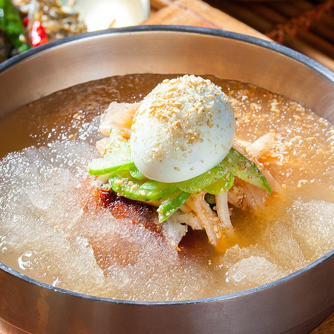 [대용량] 함흥냉면 물냉면 세트 / 면사리 10인분 (2kg) + 육수 10봉 (봉당 320g)