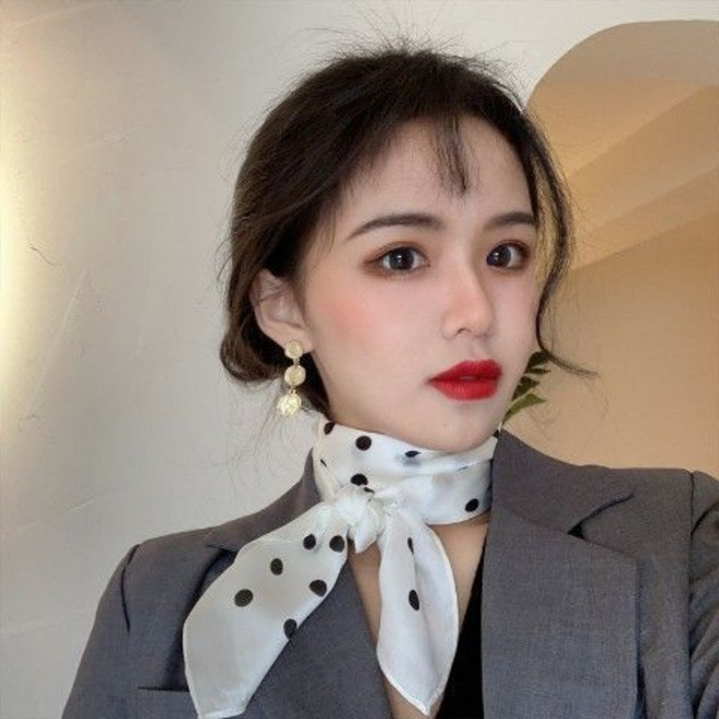 스카프 여성 봄가을 얇은 모던한 스몰 스카프 어디에나 잘 어울리는 스카프 여성용 넥워머