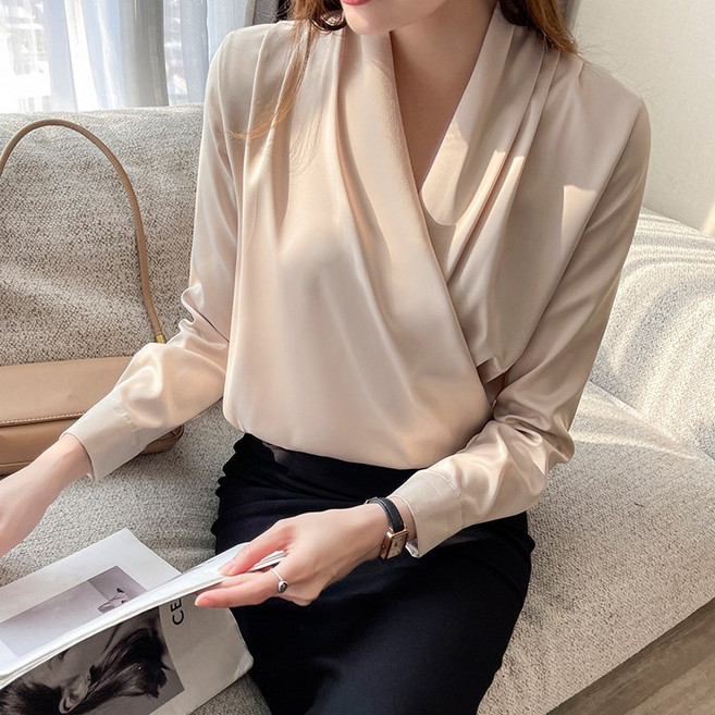엘바리스 여성 브이넥 실크 블라우스