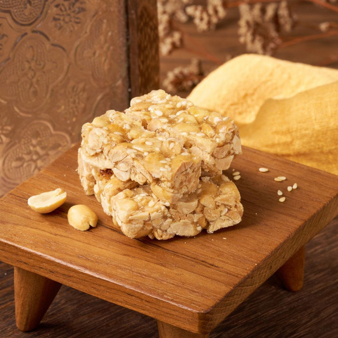 周周生活 花生酥 台灣在地花生 減糖不黏牙 三代傳承七十年, 1個, 3包200g