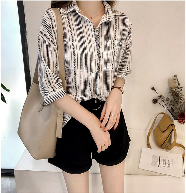 SAHINER 봄가을 여성 캐주얼 스트라이프 오버핏 7부셔츠 LJACS57