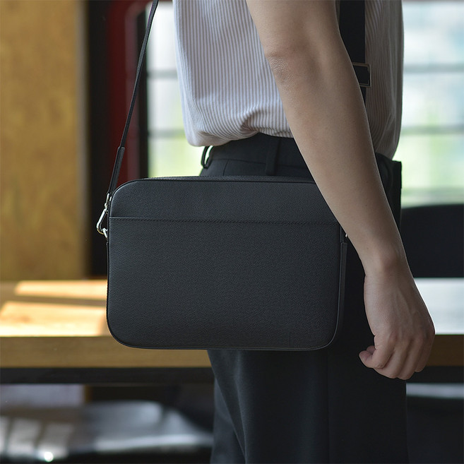 어버너 브레드 크로스백 메신저백 미니백 남자 가방