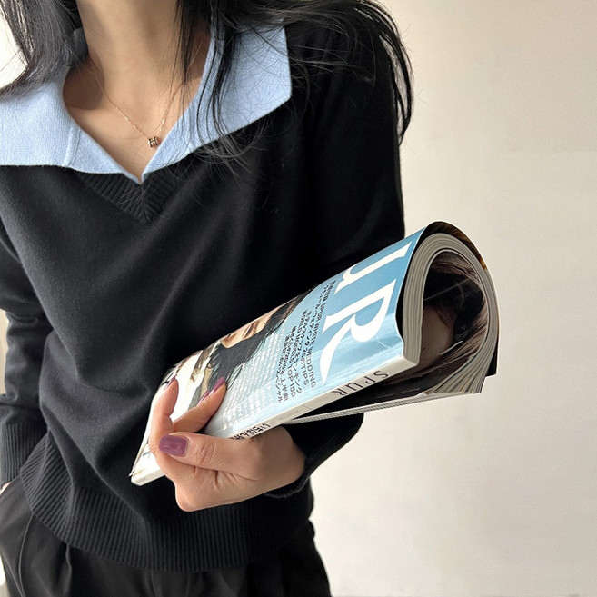 네모엔룩 블루윙카라 여성용 투톤배색 와이드 카라 브이넥 투인원 페이크 레이어드 긴소매 니트