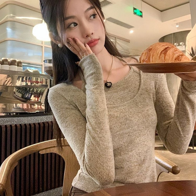 에리르 홀터넥 페이크 투피스 긴팔 리본 스트랩 레이어드 니트