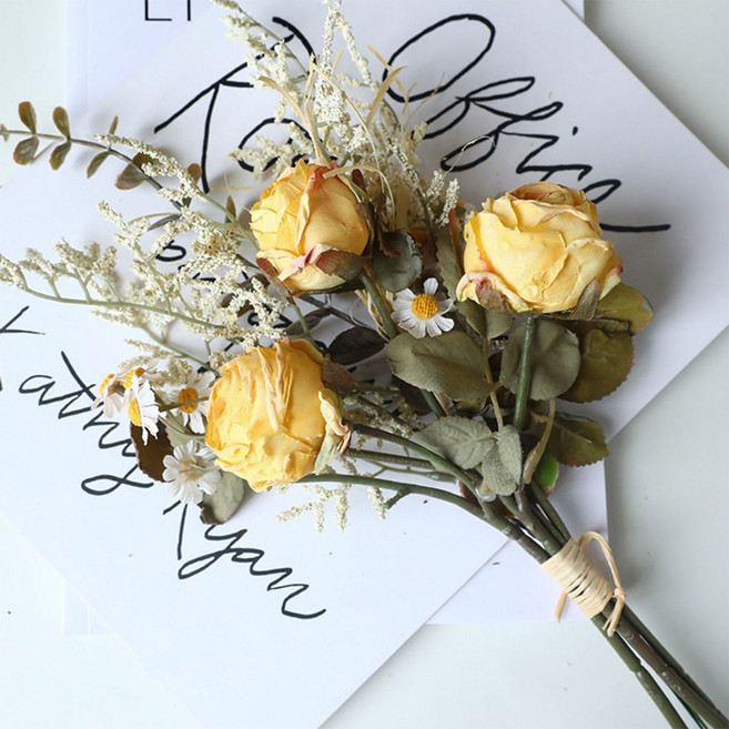 復古玫瑰雛菊花束 仿真花 婚紗拍攝道具 桌花, 1個, 黃色