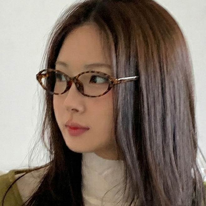 블루씨티 하트릭 오벌 프레임 뿔테 호피 컬러 안경