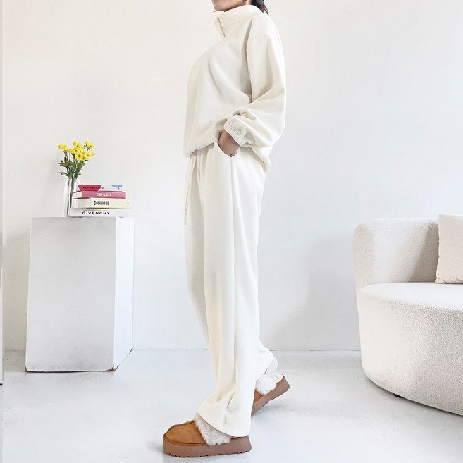 잘빠진 기모 루즈핏 벨벳 코듀로이 반집업 상의 + 일자 롱 밴딩 팬츠 세트