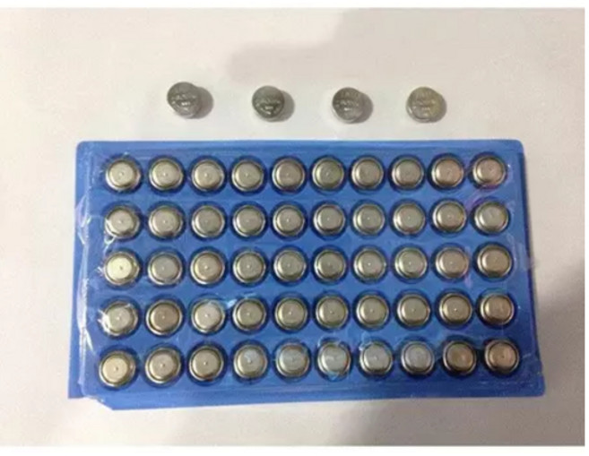 LR44 AG13 鈕扣電池 50入 盤裝 適用多種電子設備, 1個, 一顆1元盒裝, 1