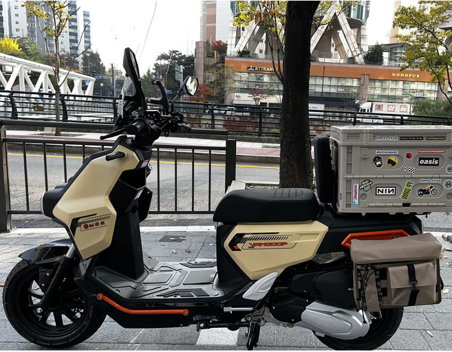 벤쿱125 26년식 출퇴근 배달스쿠터 캠핑용 바이크 벤리110 포미카 와일드 에보