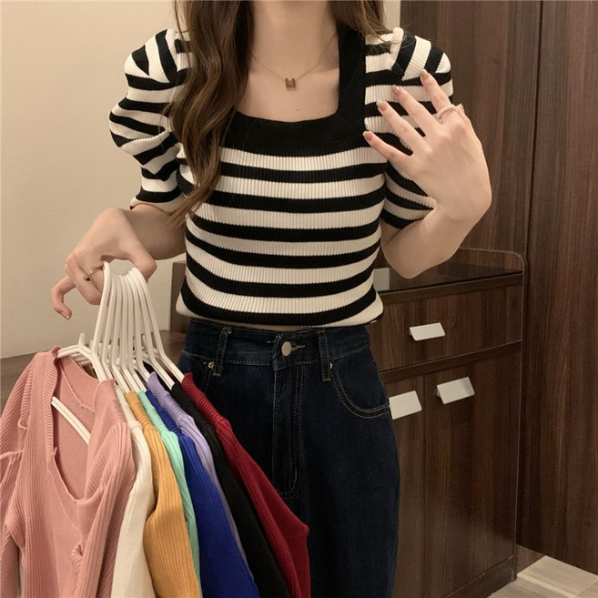 해피유통 여성용 스트라이프 패턴 반팔티셔츠 봄여름 패션 캐주얼 스타일 니트 소재 스퀘어넥 퍼프소매 CLY