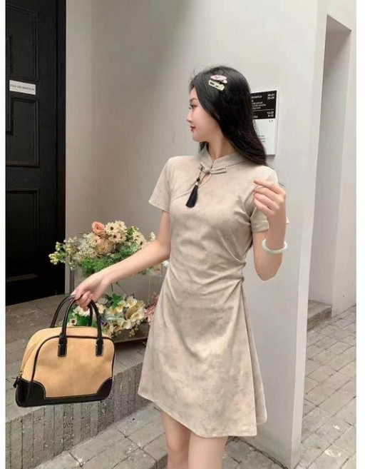 新中式連衣裙, 杏色