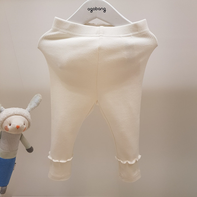 아가방 24 가을 베이비페어! 원피스 입을때 바디수트 입힐때 타이즈 대신 추천 유아 레깅스! 슬림밀착 크림 쫄바지 신축성은 와우 유아 바지! 베이직해서 외출복 놀이복 다 추천