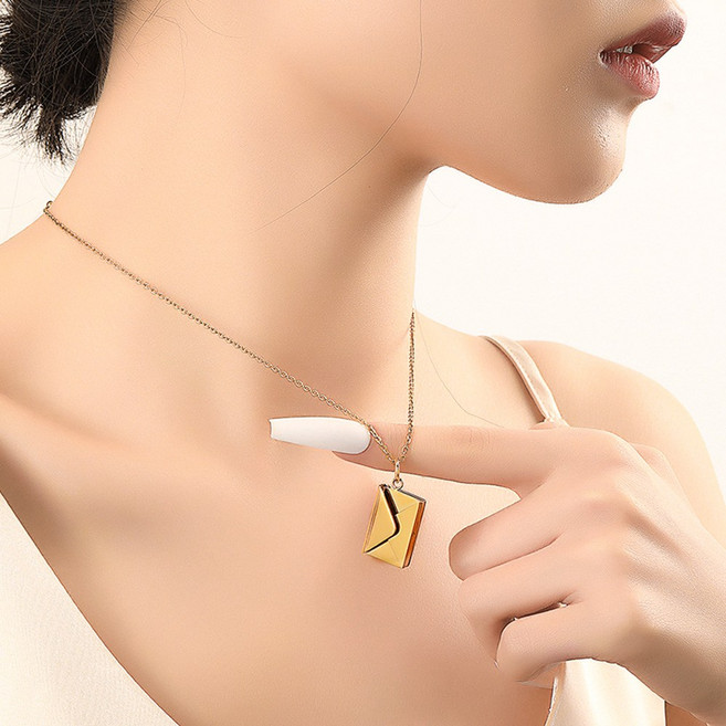 아이루리 러브 시그널 목걸이 써지컬스틸 레터 봉투 펜던트 유니크 데일리 포인트 주얼리