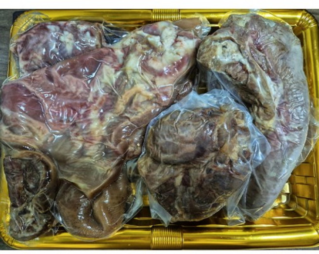 소머리 한우 암소 수육 고기 소머리한마리통(우설포함), 6kg, 1개