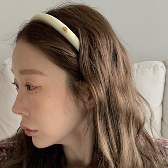 블링살롱 모네르 귀 안아픈 골드 장식 볼륨 새틴 여성 머리띠 헤어밴드 4컬러