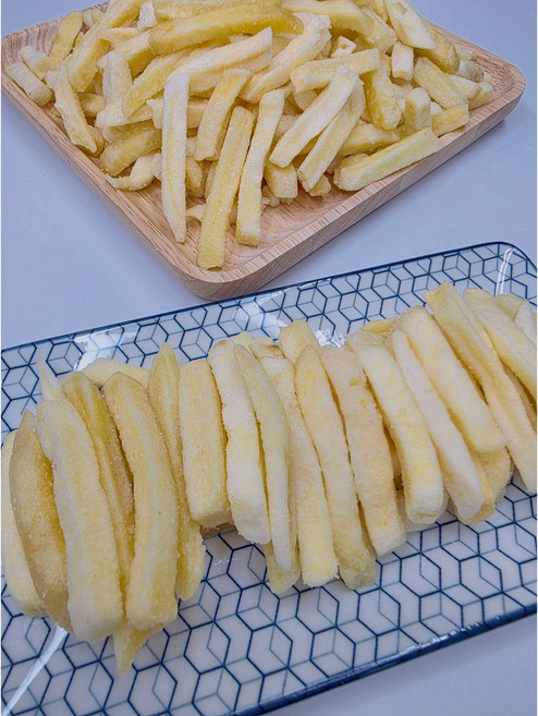 감자스틱 두가지 맛의 포실 파삭 짭쪼롬한 쏠티 버터풍미 가득 달콤한 허니버터, 허니