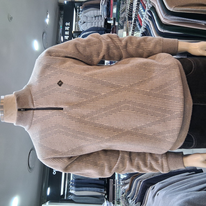 [겨울 60%할인] 세르지오 에스에스패션 남성 캐주얼 안쪽 융 본딩 기모 부드럽고 따뜻한 라이트 베이지 반집업 반폴라넥 앞판 짜임 긴팔 니트 티셔츠 D8575-L/BEIGE