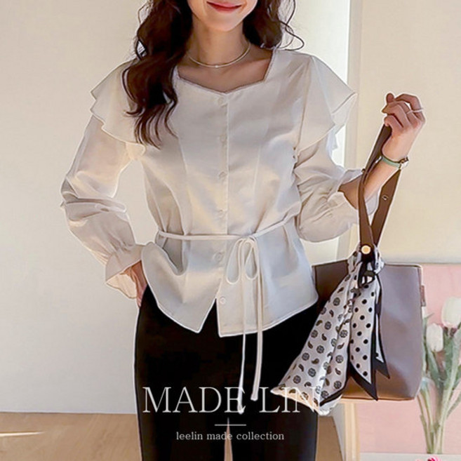 리린 MADE LIN 메르비 숄더프릴 벨트 블라우스 2848156