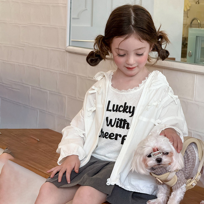 뚜이키즈 여아 쿨링 바람막이 경량 에어컨 후드집업 썬캡션 자외선 차단 가디건