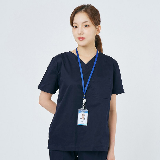 브이넥 베이직 스크럽복 여성 상의 티셔츠 (4colors) / 쿨스판 소재 병원유니폼 수술복 간호사 근무복 치과가운