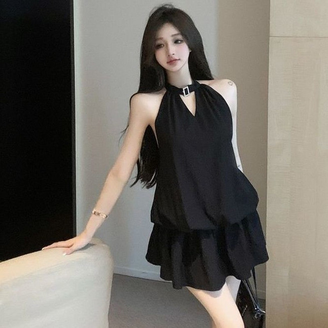 小黑裙 短袖連衣裙 短袖洋裝 仙女裙 黑色洋装 法式洋装 晚禮服 赫本風掛脖連衣裙女夏季性感收腰a字裙黑色短裙, 黑色,m