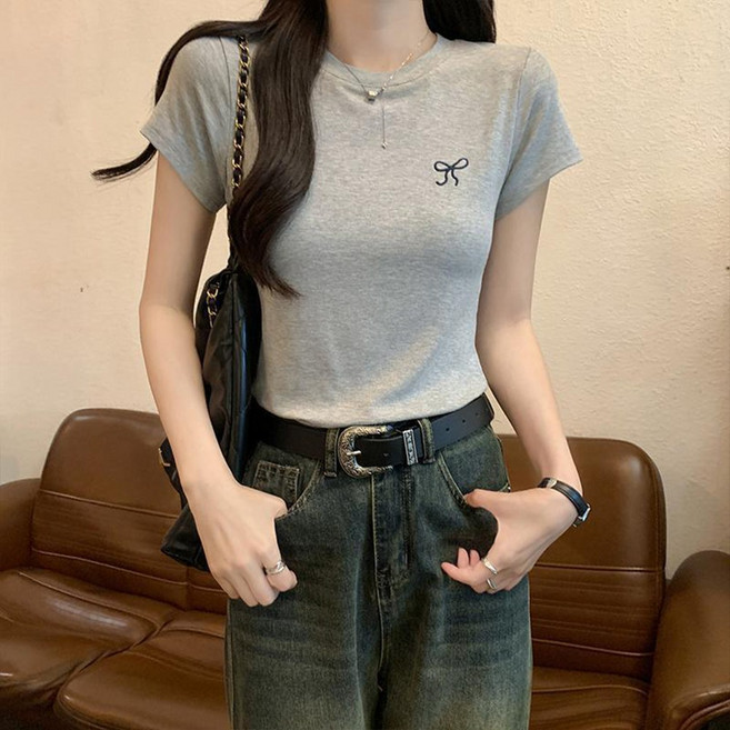 EGMI 여성 슬림 예쁜 핏 반팔 티셔츠