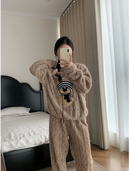 지니 귀여운 곰돌이 겨울 극세사 수면잠옷 따뜻한 투피스 상하의세트 홈웨어