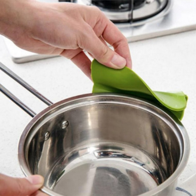 [말랑나무] 실리콘 국물따르개 냄비 부착 흘림방지 주방깔대기, 1개, 3실리콘따르개-그린