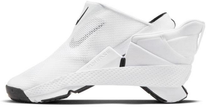 나이키 고 플라이이즈 화이트 블랙 우먼스 DR5540