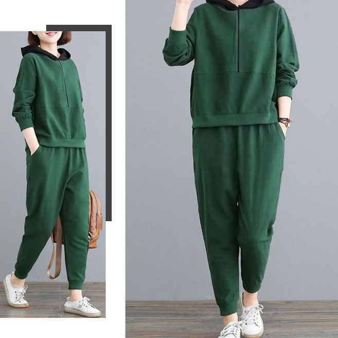 중년 여성 트레이닝 세트 봄 가을 패션 엄마옷 루즈핏 긴팔 후드 맨투맨 상의 + 스포츠 팬츠 상하의 세트 기질 엄마 운동복 투피스 세트 CY