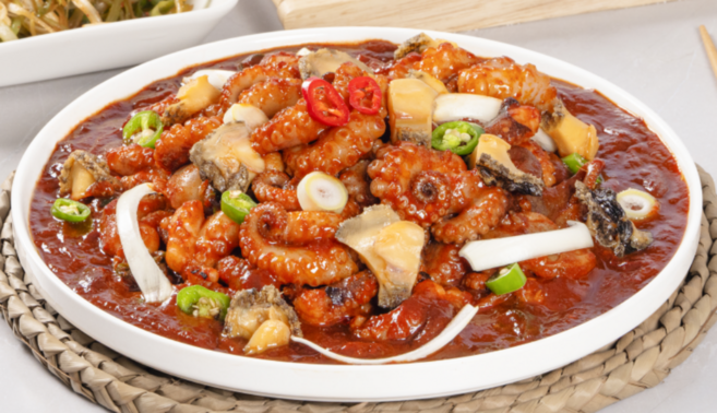 [한정특가] 밥도둑 맵달짠 중독성있는 전복이 들어있는 길동전복쭈꾸미 300g, 1개