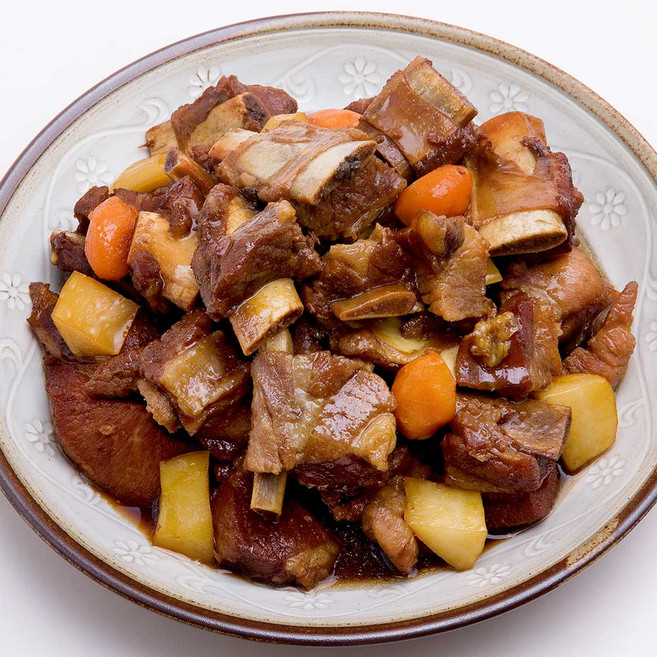 궁중갈비찜 쫄깃육질 스팀하우스공법 특제소스 48저온숙성 간장 돼지갈비찜, 1개, 400g