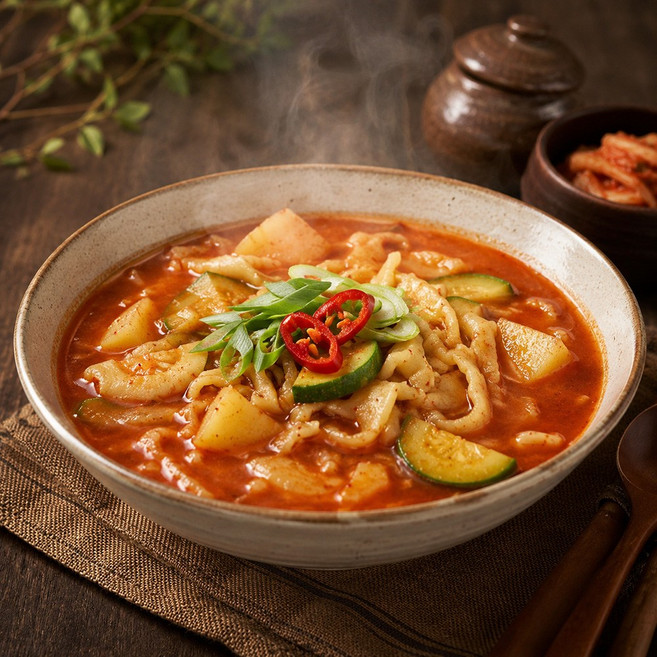 쫄깃하고 찰진 얼큰 수제비 장터 수제비 5분완성 밀키트, 3개, 620g