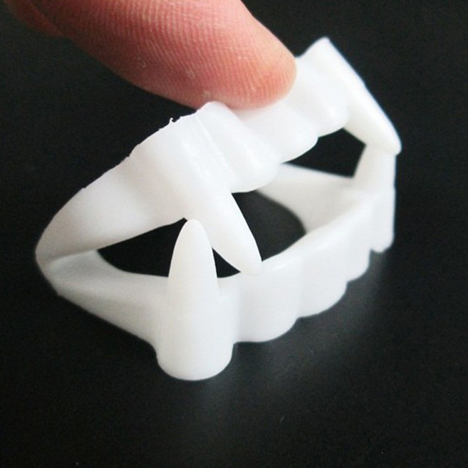 코스프레 드라큘라 이빨