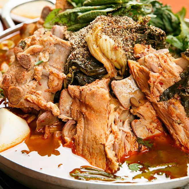 (김가네)본사배송 감자탕5kg(9-10인분)/국내산 돈등뼈