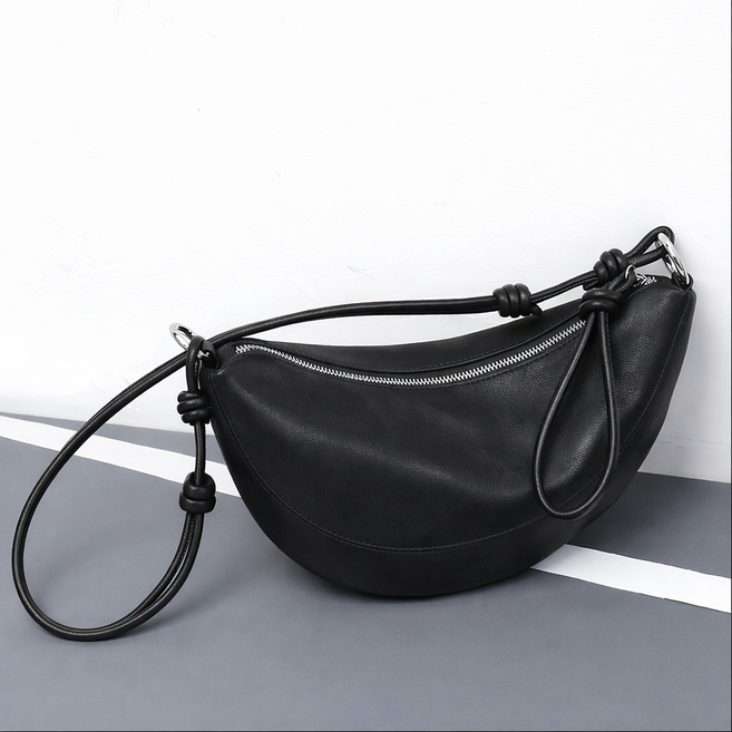 어니트 양가죽 반달 크로와상 데일리 여성 크로스백