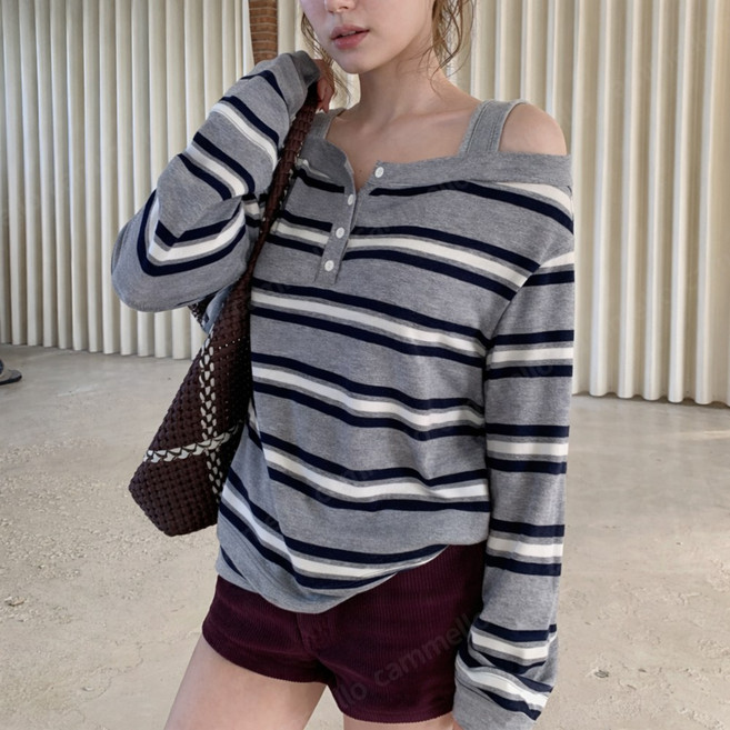 cammello 배색 스트라이프 헨리넥 오프숄더 긴팔 티셔츠 어깨끈 꾸안꾸 긴팔티