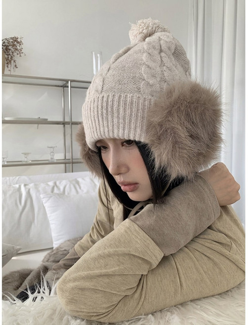 Coablu 여성 귀달이 방한 비니 베이직 가을 겨울 포근한 니트 방울모자