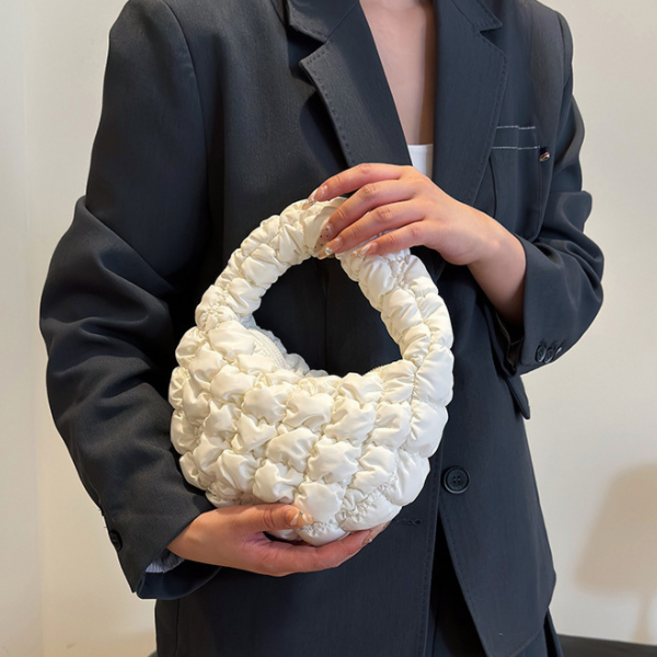 멀론 퀼팅 구름 핸드폰 미니 토트백