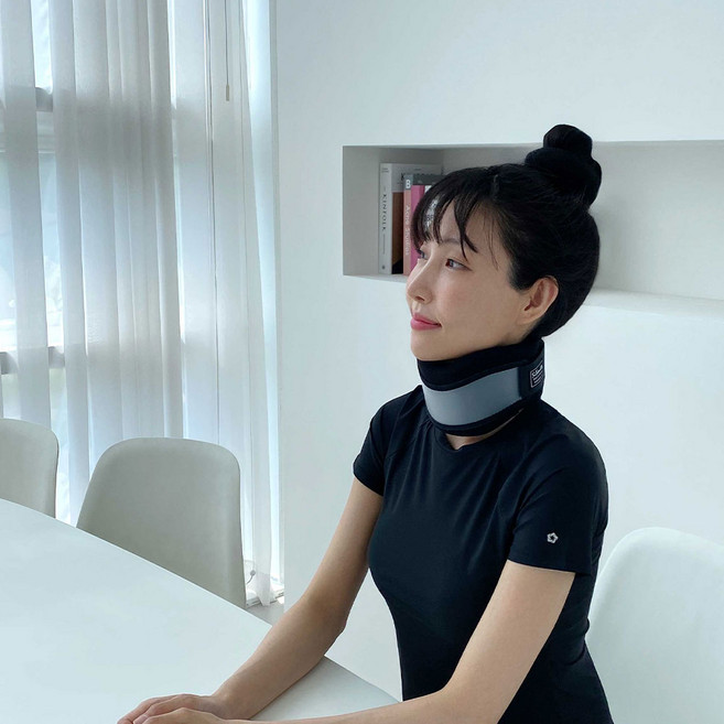 실루엣 의료용 목보호대 목견인기 목디스크 거북목 교정기, NS174 블랙, M, 1개