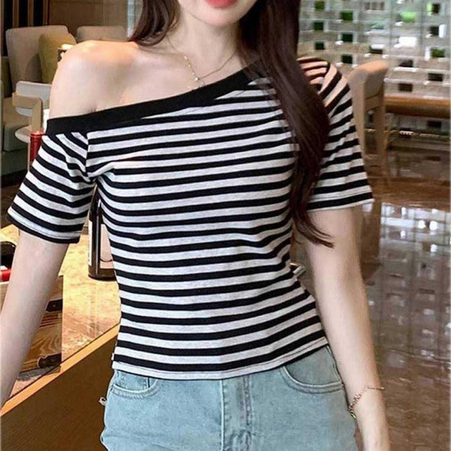 어깨 언발 오프 숄더 스트라이프 반팔 티셔츠 여성